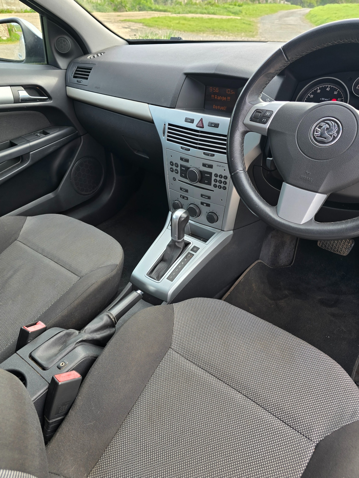 Used Vauxhall Astra 2010 for sale - 78196850: Photo 8