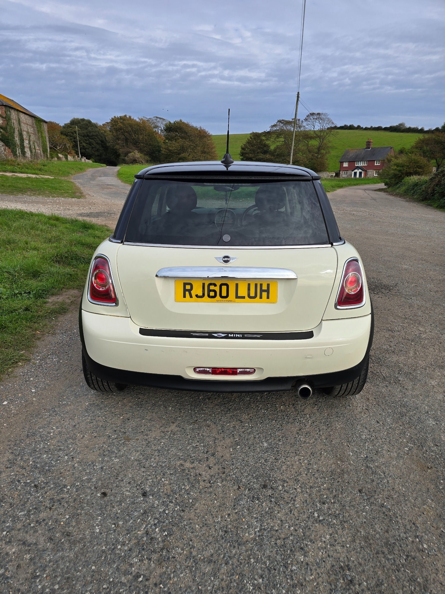 Used MINI Hatch 2010 for sale - 76142699: Photo 4