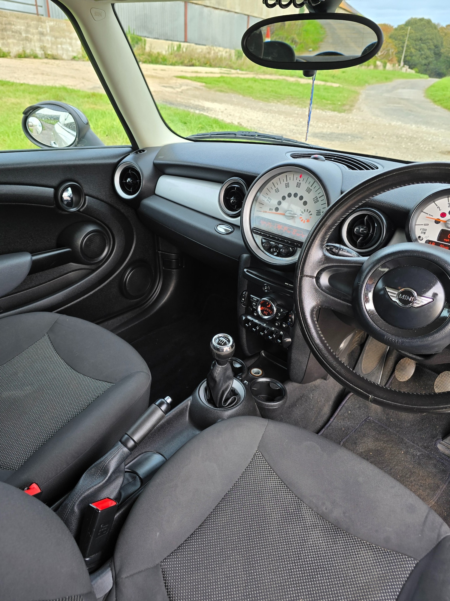 Used MINI Hatch 2010 for sale - 76142699: Photo 8