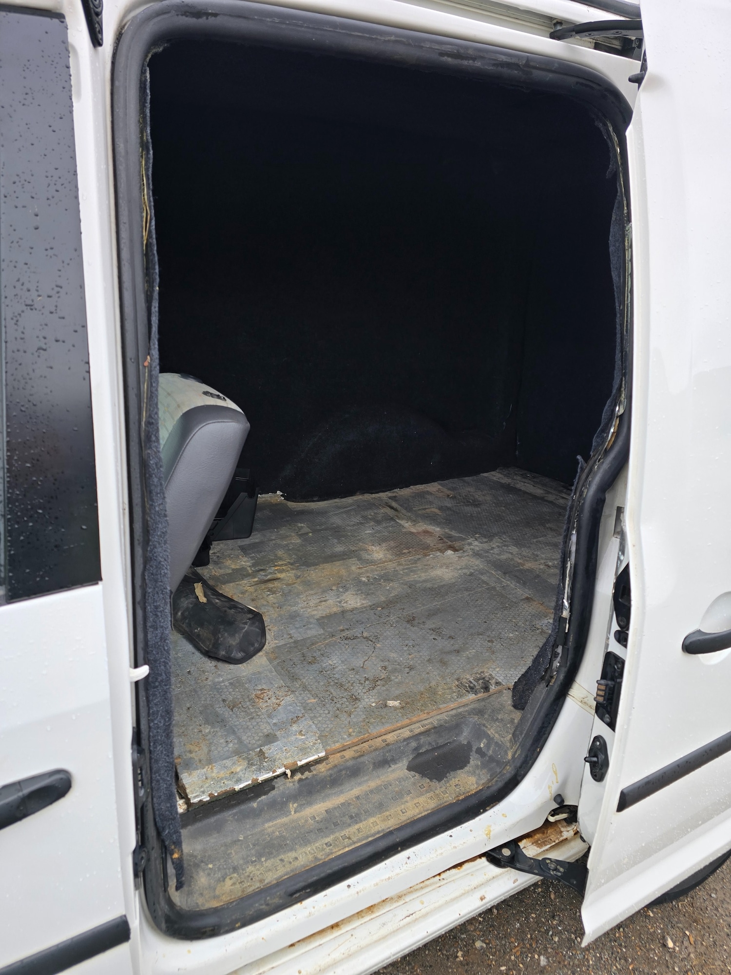 Used Volkswagen Caddy 2012 for sale - 77590679: Photo 6