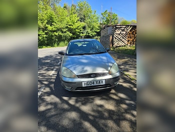 Used Ford Focus 2004 for sale - 78391120: Photo