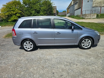 Used Vauxhall Zafira 2010 for sale - 78422817: Photo