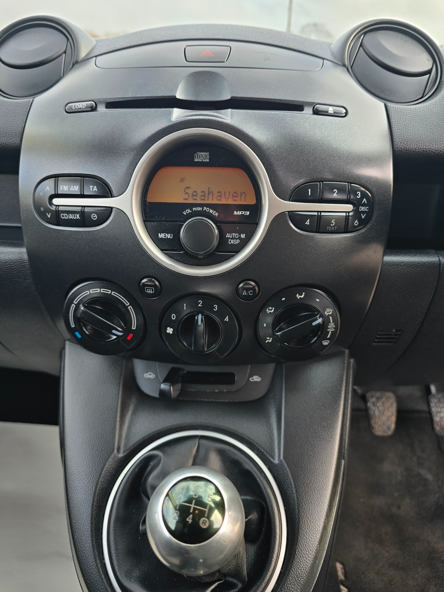 Used Mazda Mazda2 2009 for sale - 77298297: Photo 9