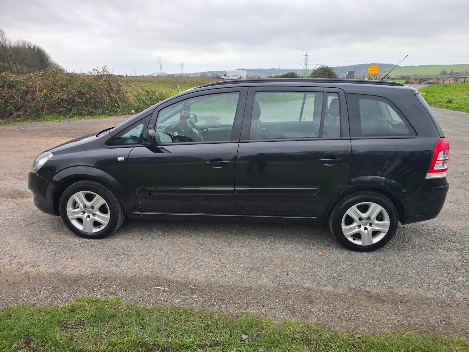 Used Vauxhall Zafira 2013 for sale - 76945645: Photo 3