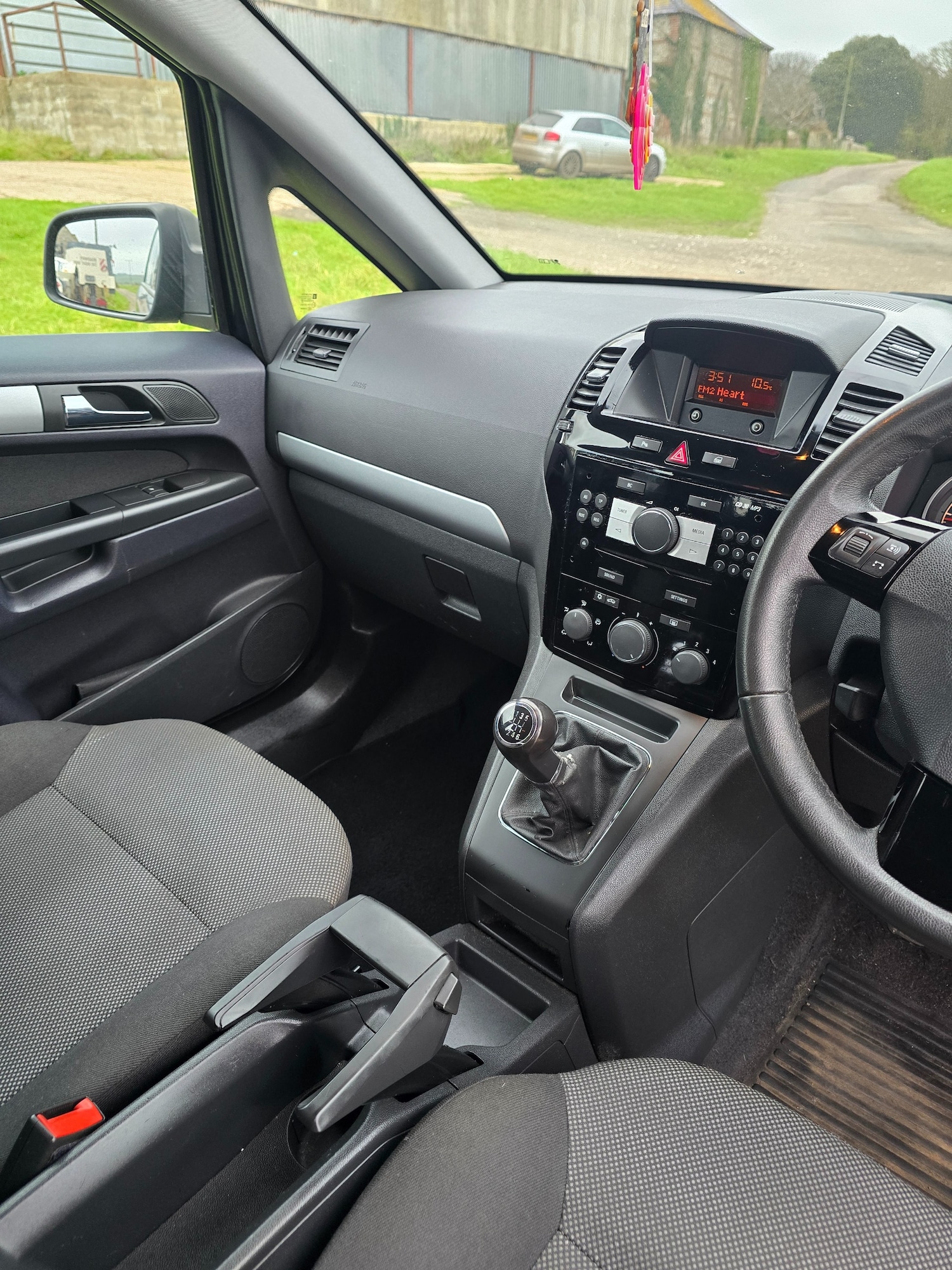 Used Vauxhall Zafira 2013 for sale - 76945645: Photo 8