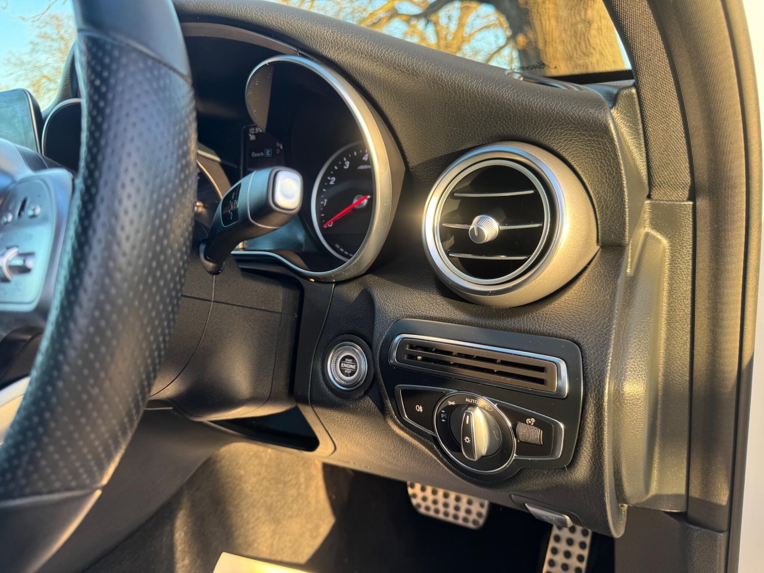 Used Mercedes-Benz C Class 2019 for sale - 76866076: Photo 17