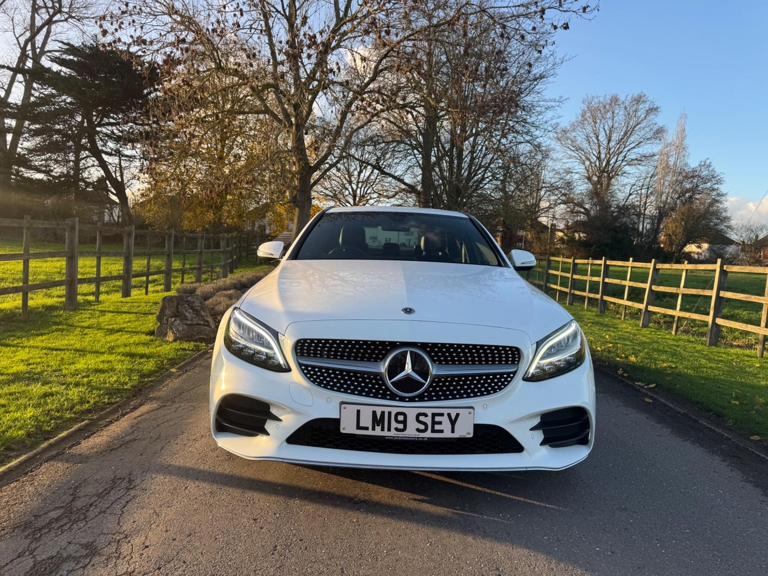 Used Mercedes-Benz C Class 2019 for sale - 76866076: Photo 2