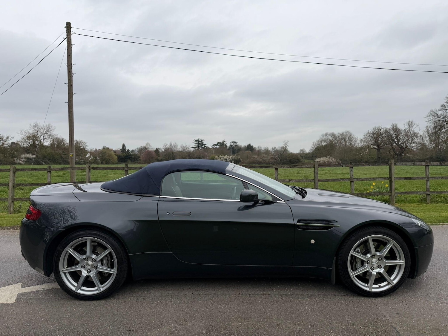 Used Aston Martin Vantage 2007 for sale - 78128047: Photo 3