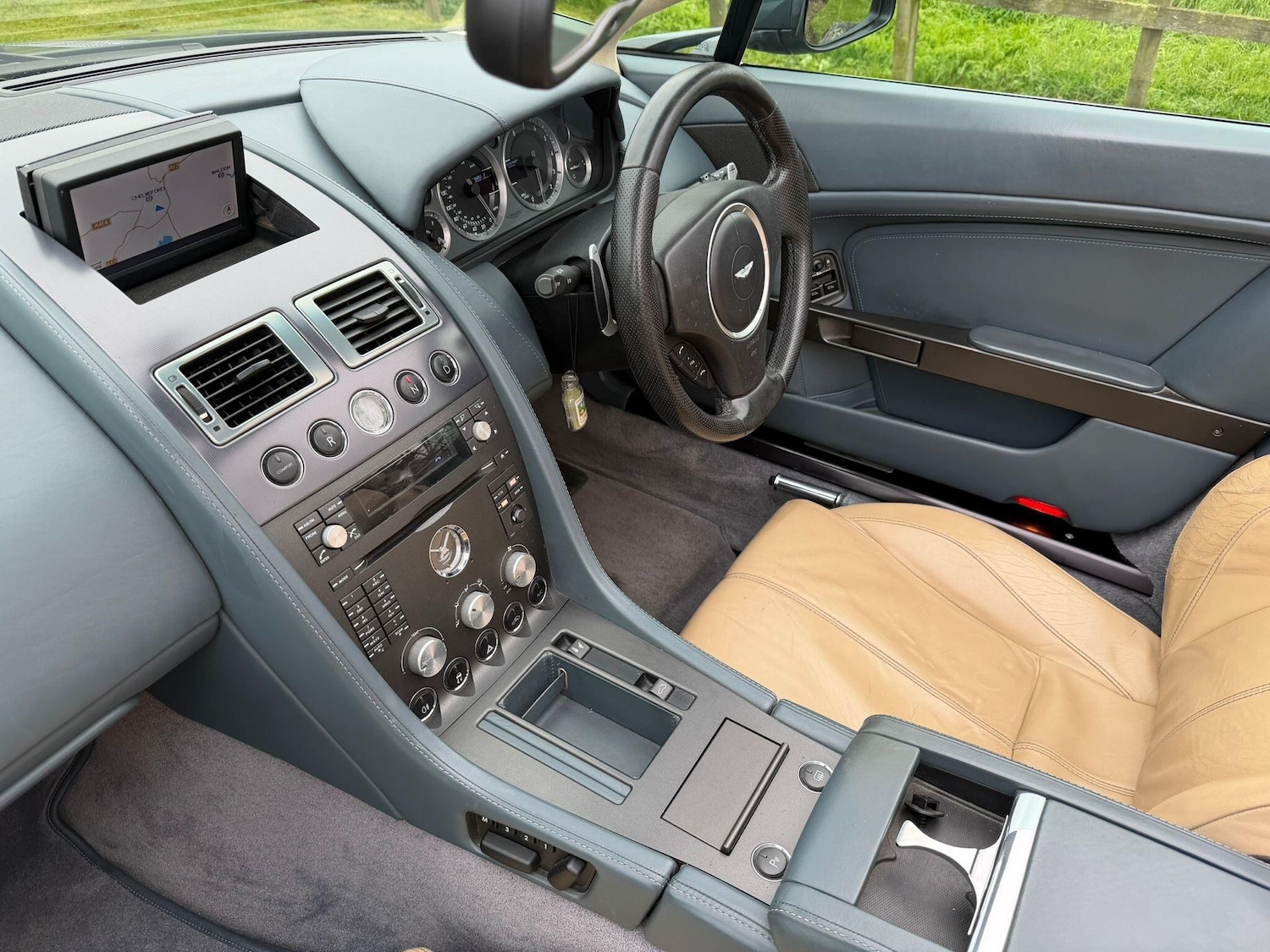 Used Aston Martin Vantage 2007 for sale - 78128047: Photo 6