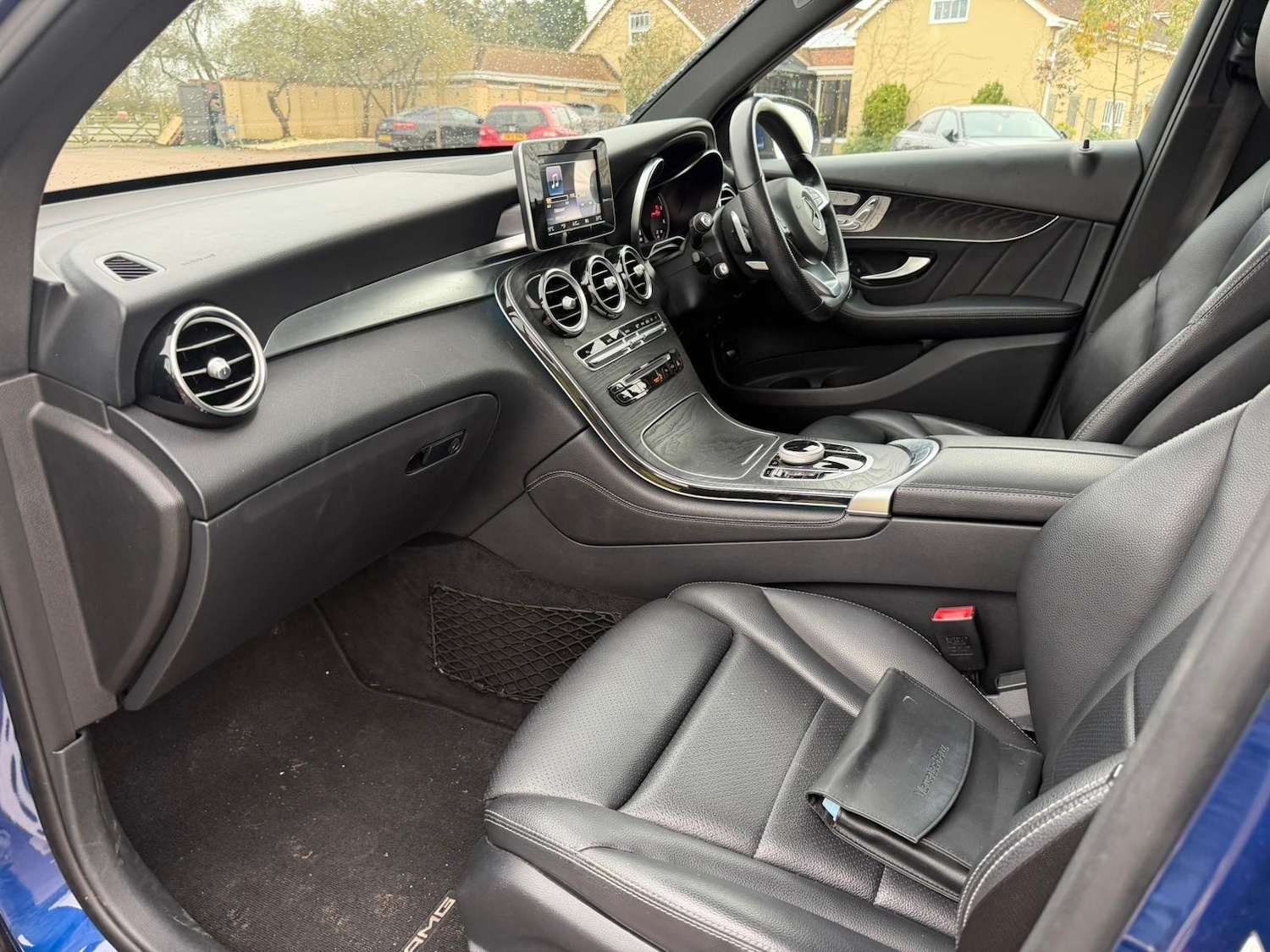 Used Mercedes-Benz GLC 2018 for sale - 77909051: Photo 4