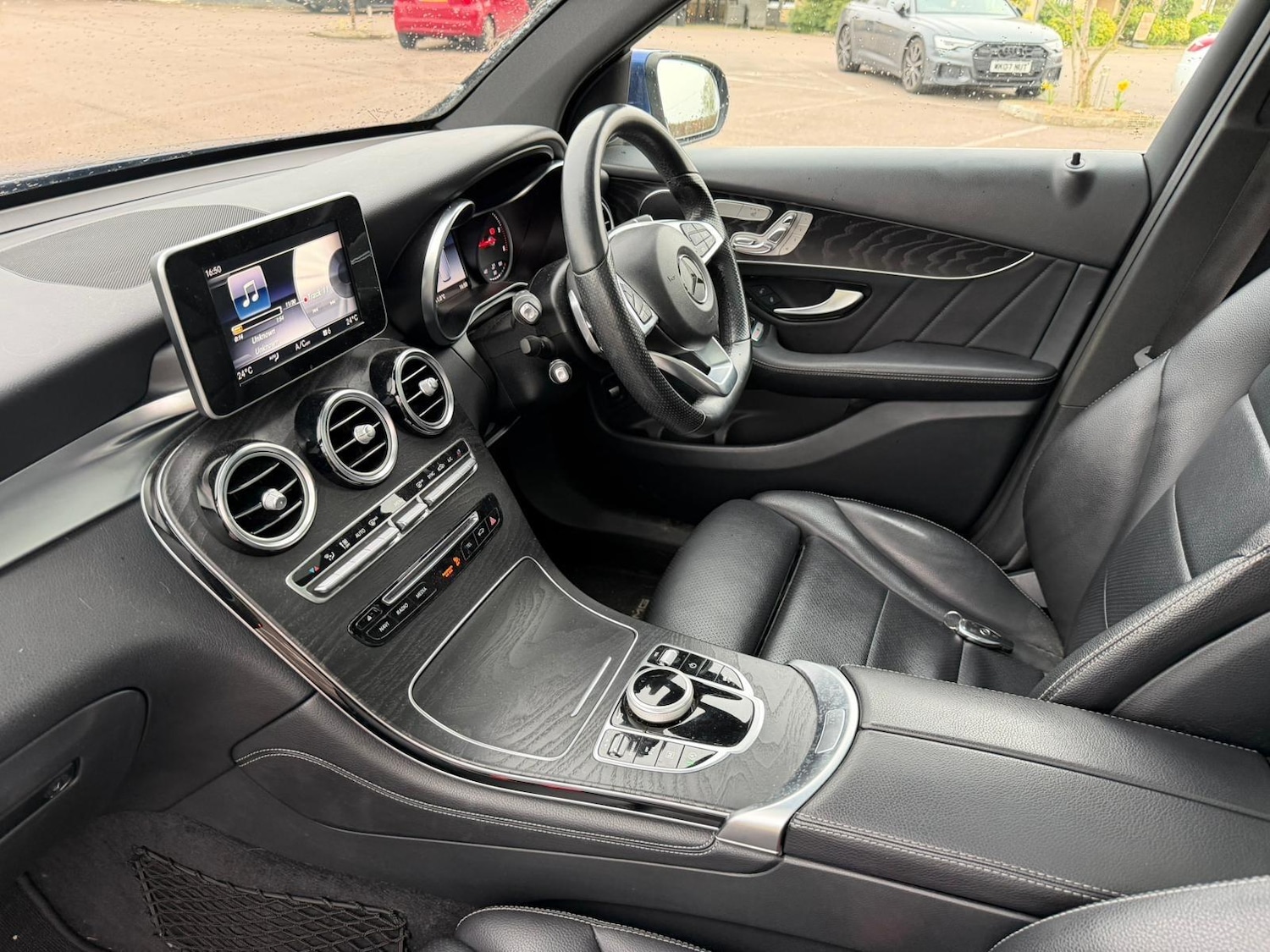 Used Mercedes-Benz GLC 2018 for sale - 77909051: Photo 5