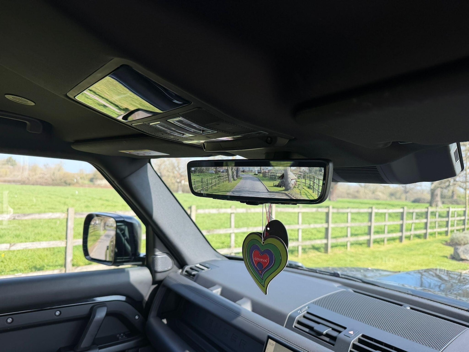 Used Land Rover Defender 2023 for sale - 77982530: Photo 12