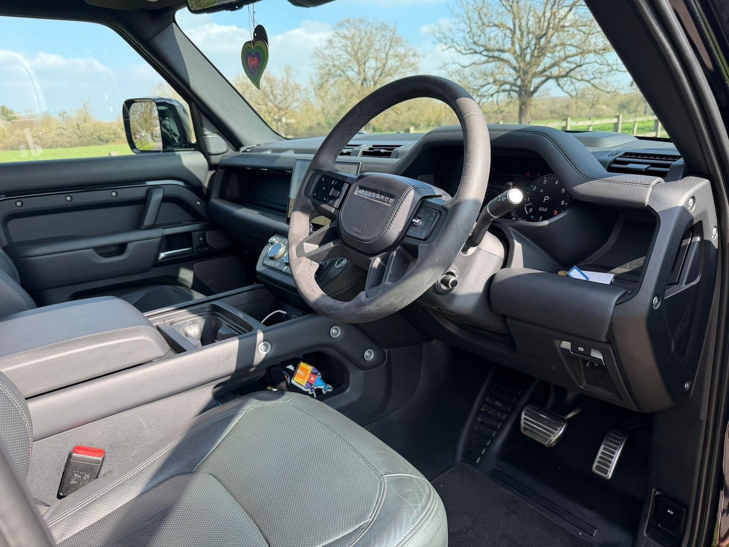 Used Land Rover Defender 2023 for sale - 77982530: Photo 15