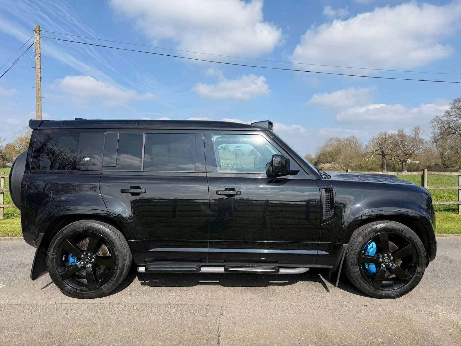 Used Land Rover Defender 2023 for sale - 77982530: Photo 9