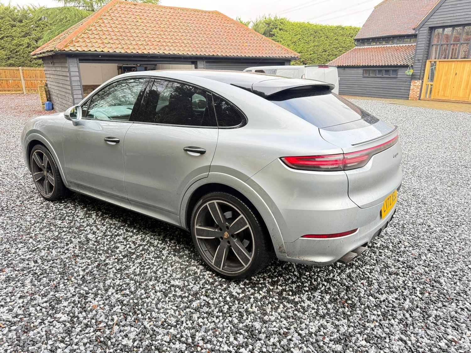 Used Porsche Cayenne 2023 for sale - 77510188: Photo 2