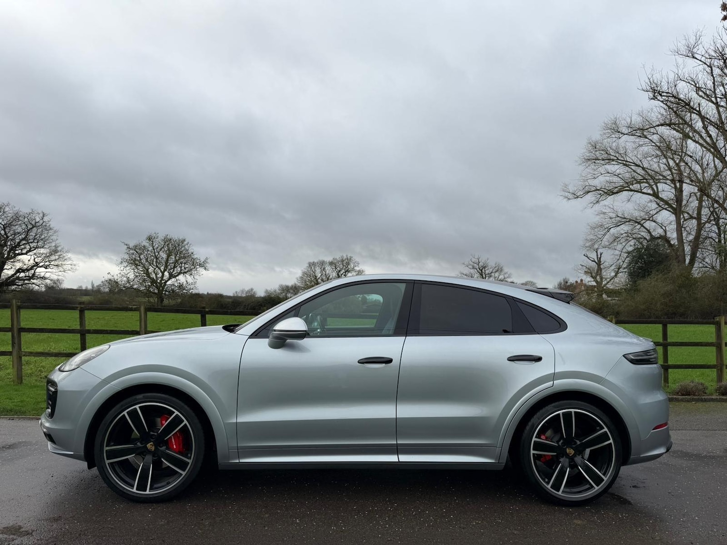 Used Porsche Cayenne 2023 for sale - 77510188: Photo 3