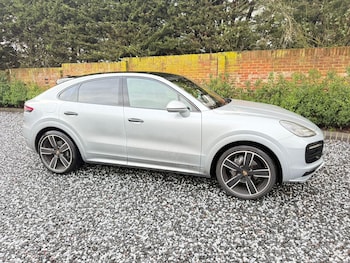 Used Porsche Cayenne 2023 for sale - 77510188: Photo