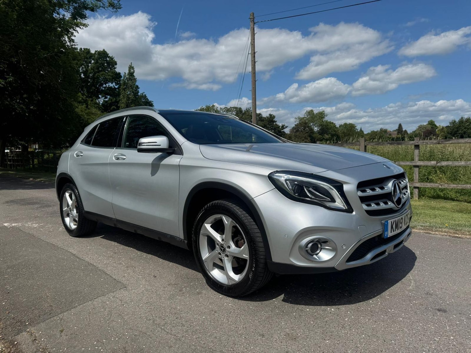 Used Mercedes-Benz GLA 2019 for sale - 77345516: Photo 2