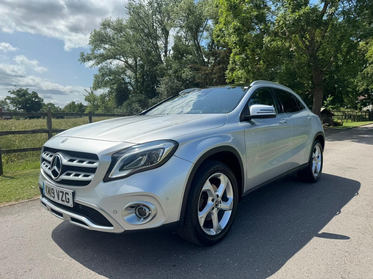 Used Mercedes-Benz GLA 2019 for sale - 77345516: Photo 4