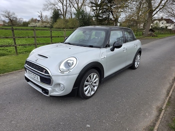 MINI Hatch feature image