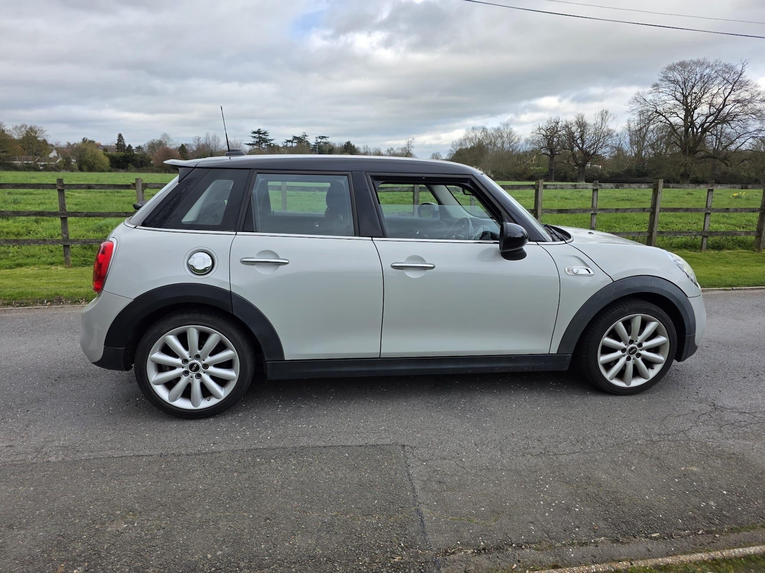 Used MINI Hatch 2017 for sale - 78006623: Photo 2