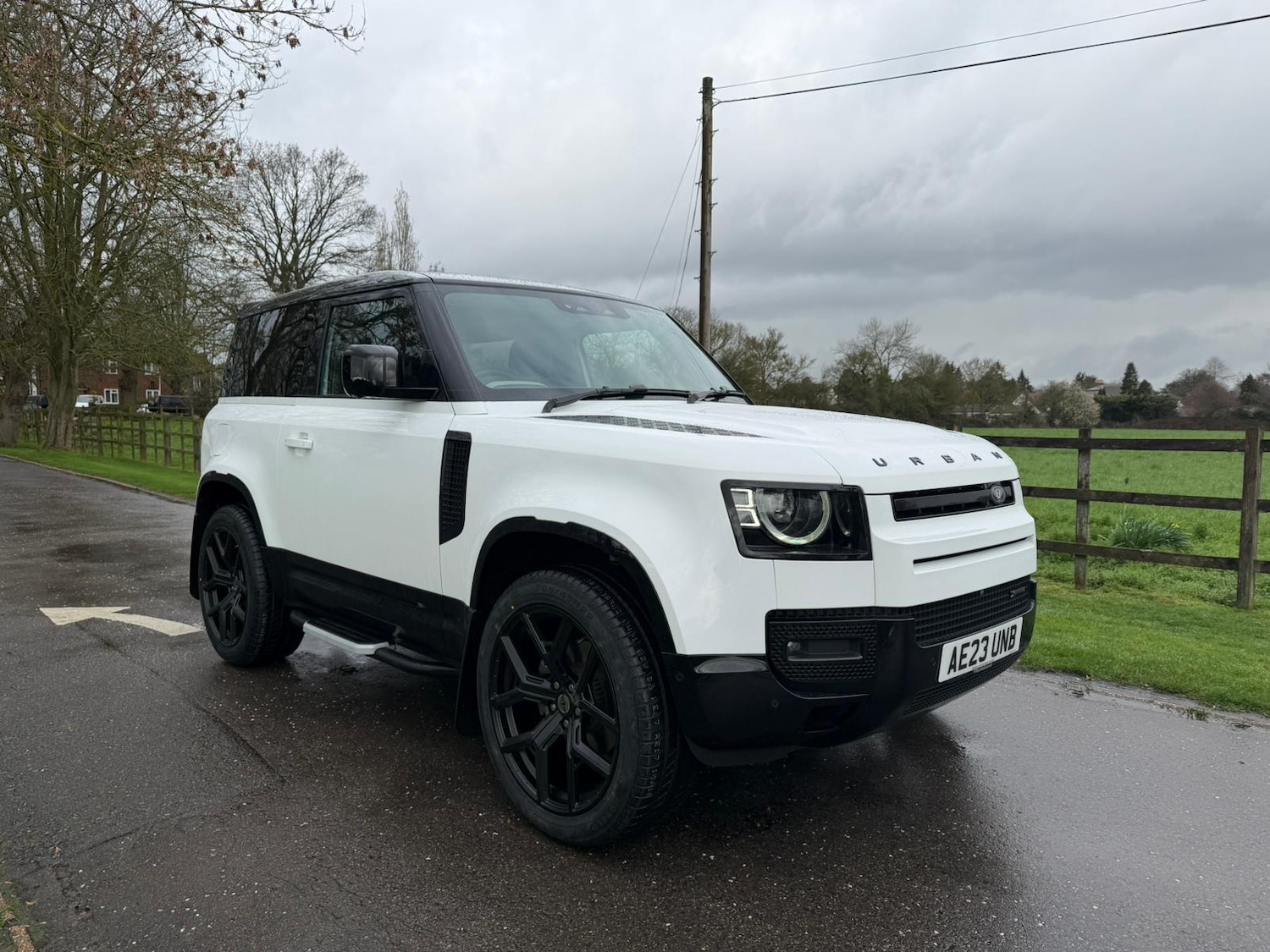 Used Land Rover Defender 90 for sale - 77705124: Photo 2