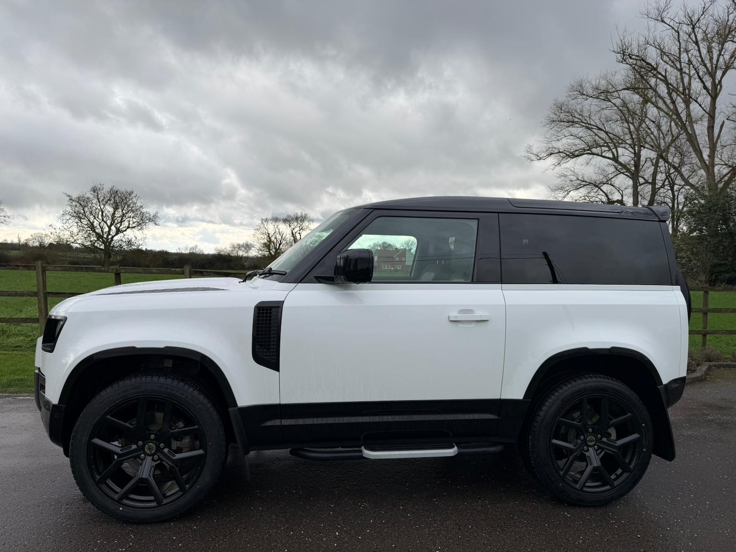 Used Land Rover Defender 90 for sale - 77705124: Photo 3