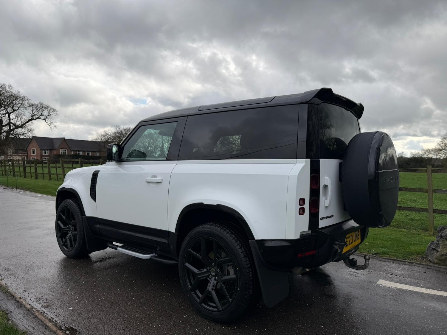 Used Land Rover Defender 90 for sale - 77705124: Photo 4