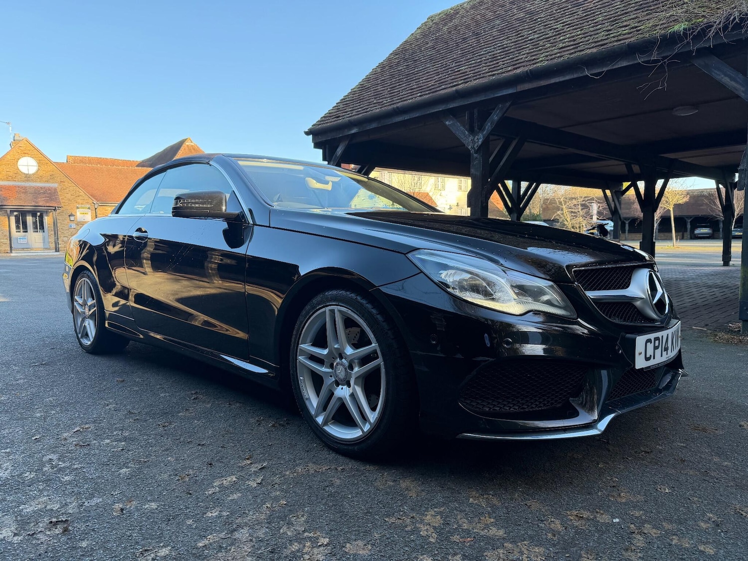 Used Mercedes-Benz E Class 2014 for sale - 77081643: Photo 2