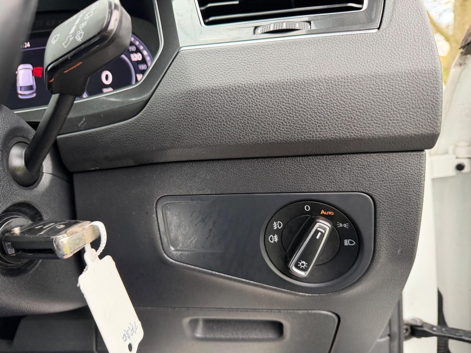 Used Volkswagen Tiguan 2016 for sale - 78087007: Photo 23