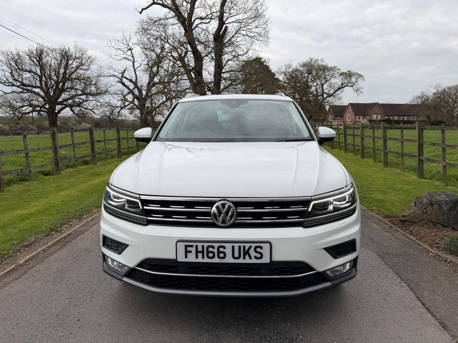 Used Volkswagen Tiguan 2016 for sale - 78087007: Photo 3