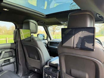 Used Land Rover Defender 110 2023 for sale - 78860274: Photo