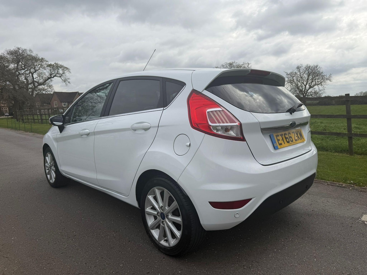Used Ford Fiesta 2017 for sale - 78072812: Photo 5