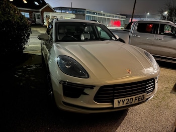 Used Porsche Macan 2020 for sale - 77238600: Photo
