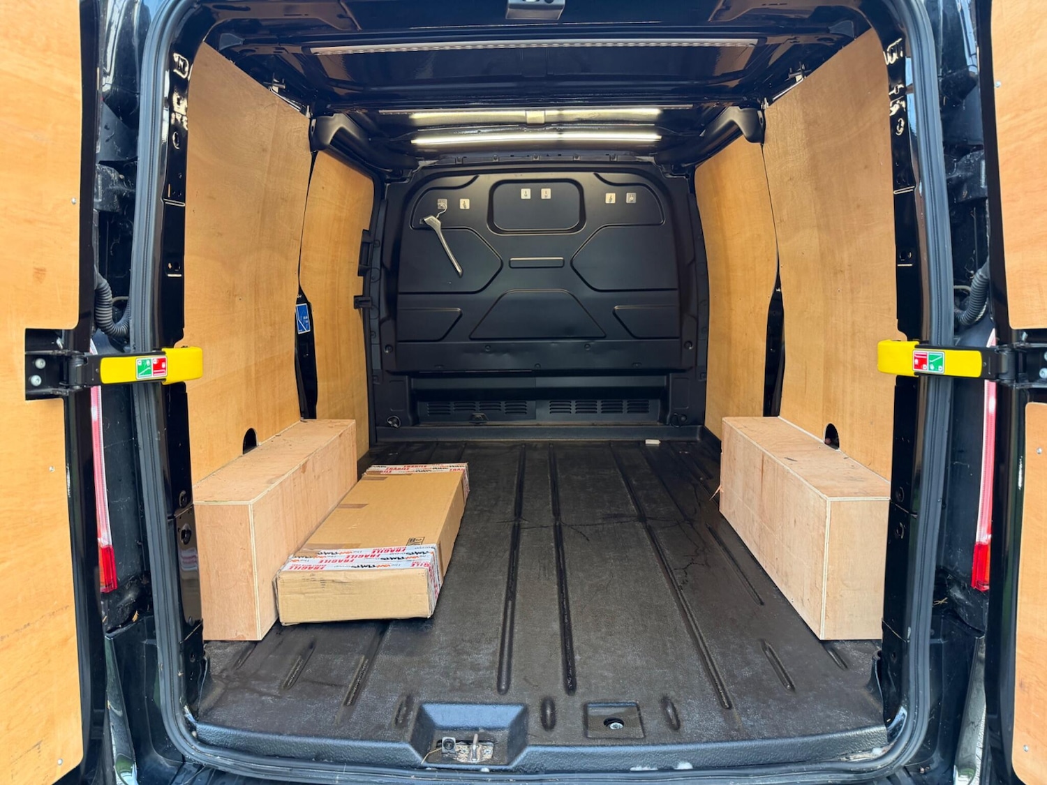 Used Ford Transit Custom 2022 for sale - 77396138: Photo 13