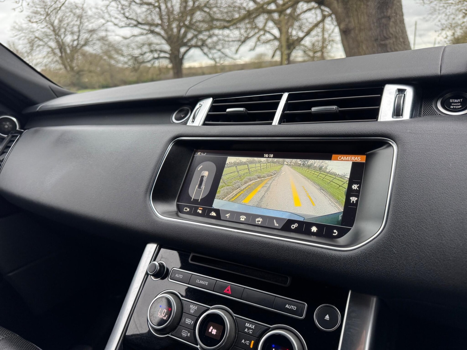 Used Land Rover Range Rover Sport 2017 for sale - 77637933: Photo 13