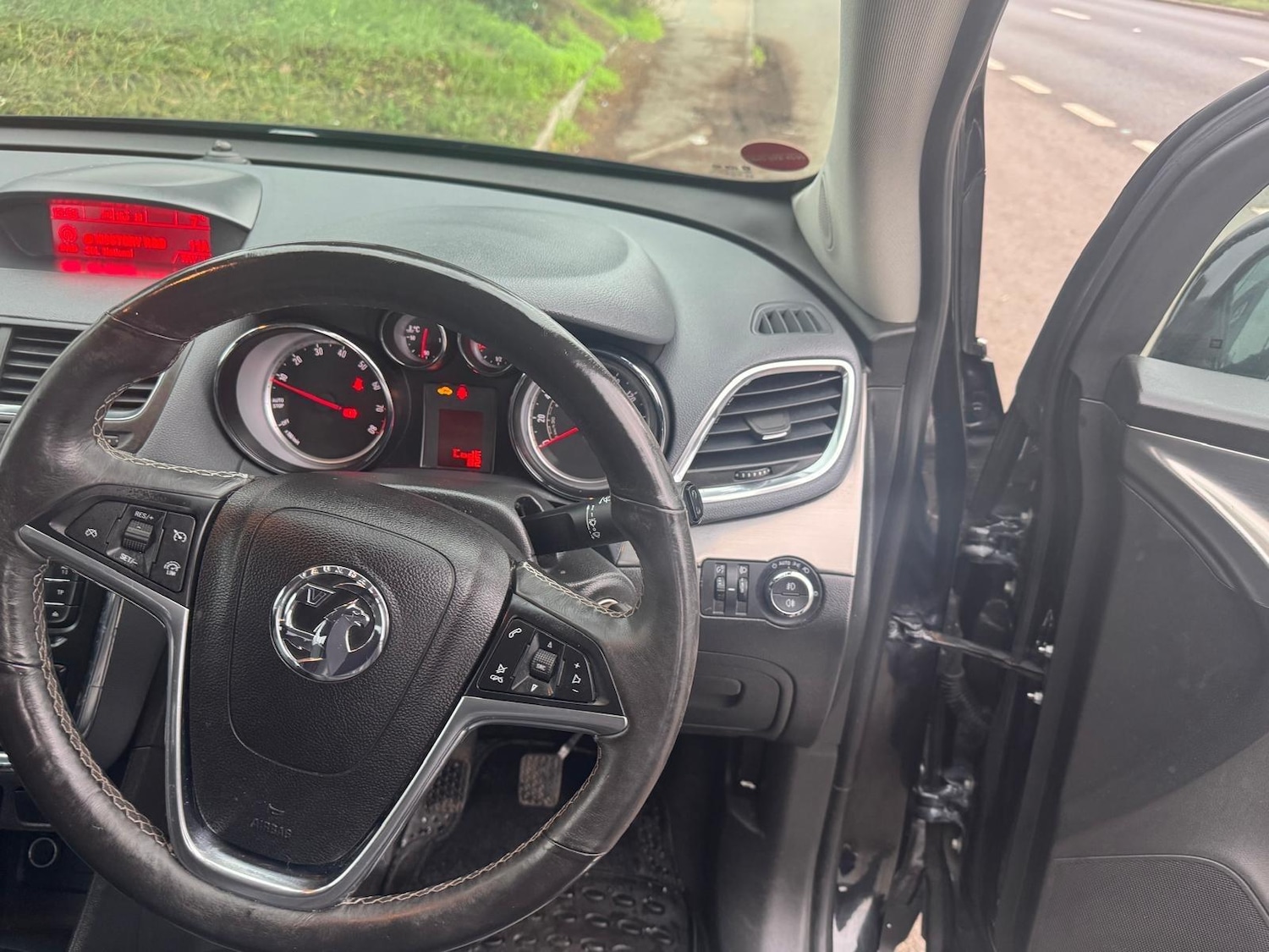 Used Vauxhall Mokka 2014 for sale - 77057567: Photo 8