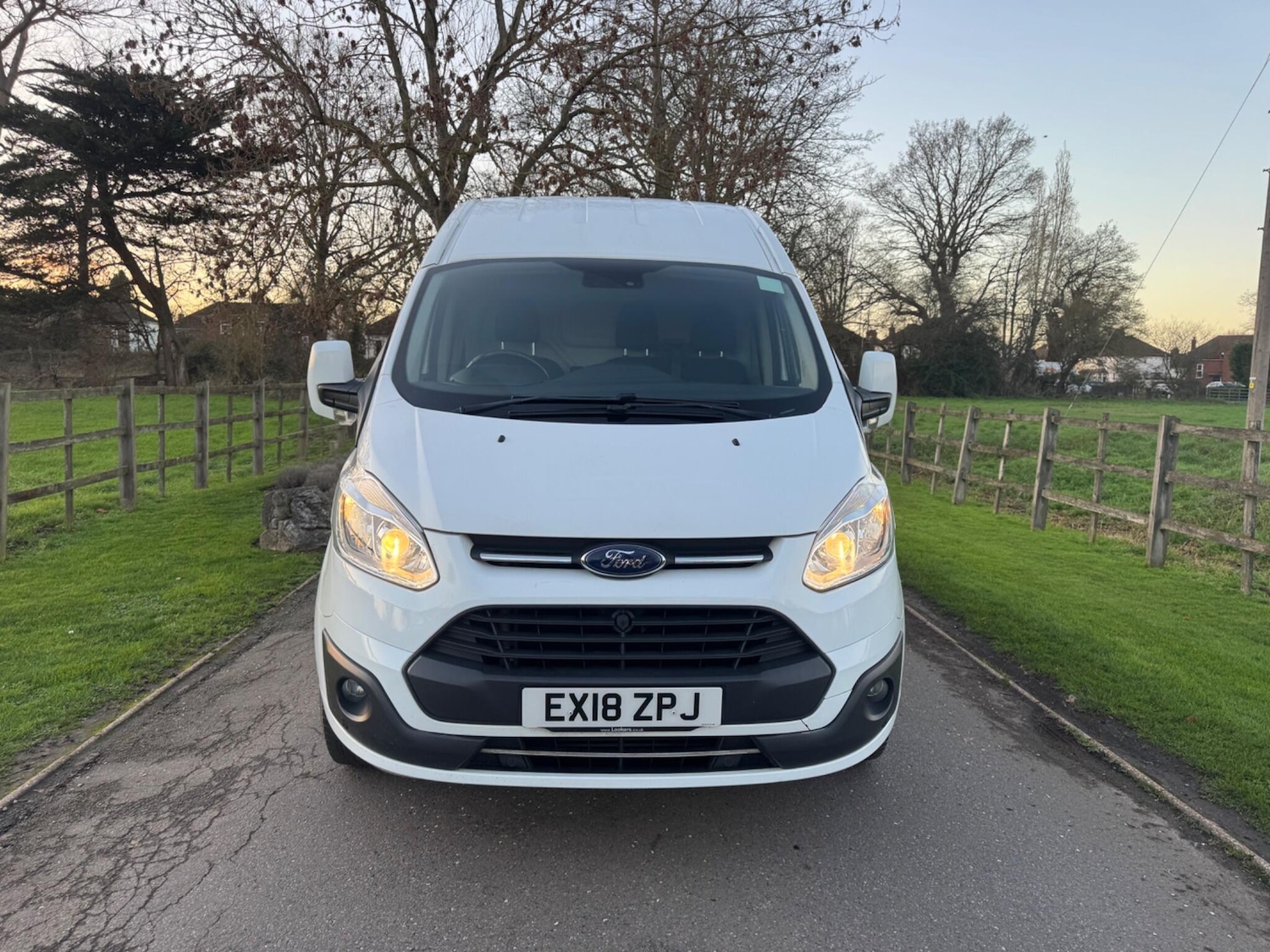 Used Ford Transit Custom 2018 for sale - 77057646: Photo 2