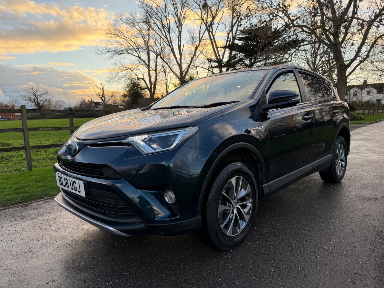 Used Toyota RAV4 2018 for sale - 77565158: Photo 1