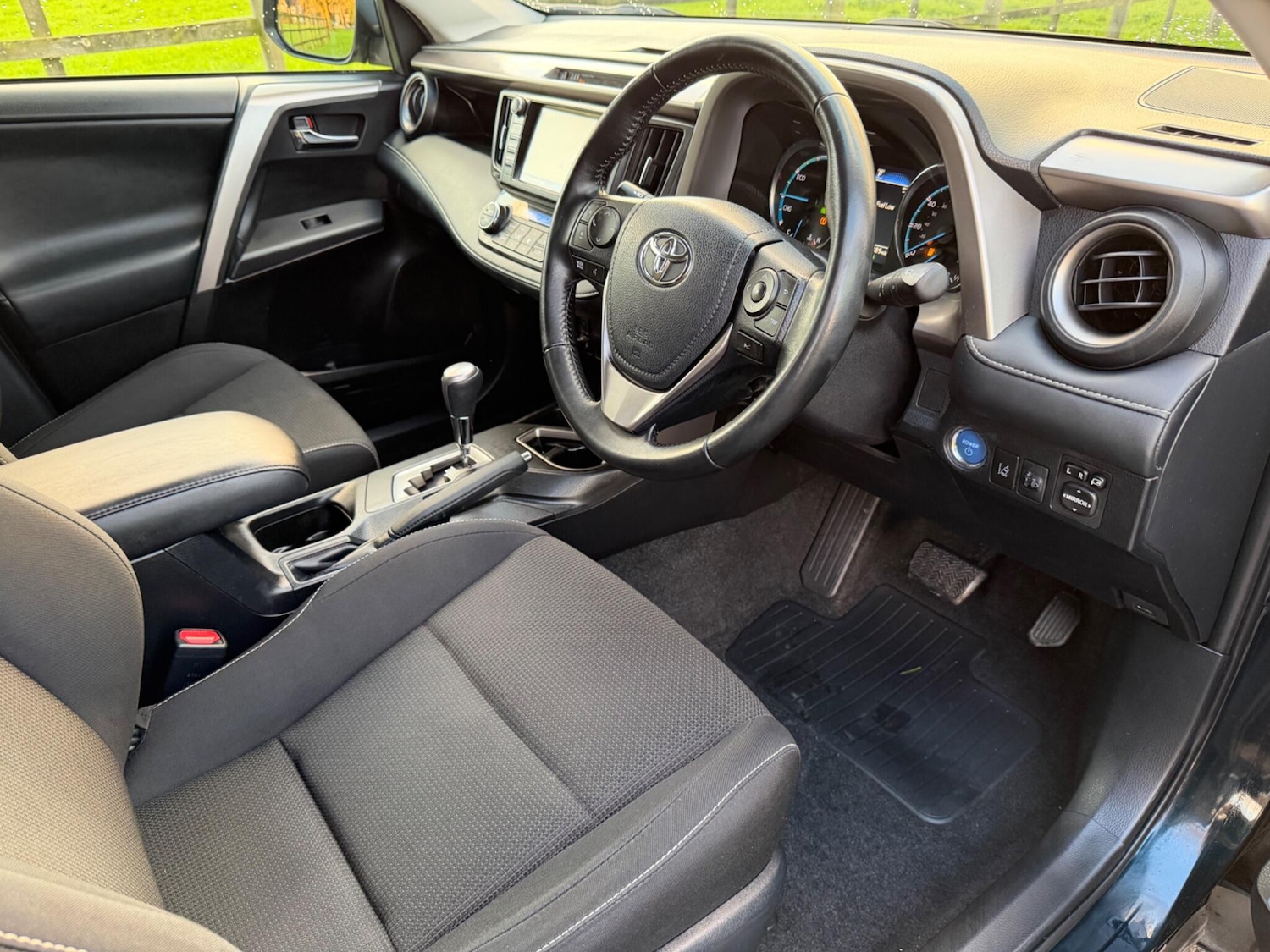 Used Toyota RAV4 2018 for sale - 77565158: Photo 13