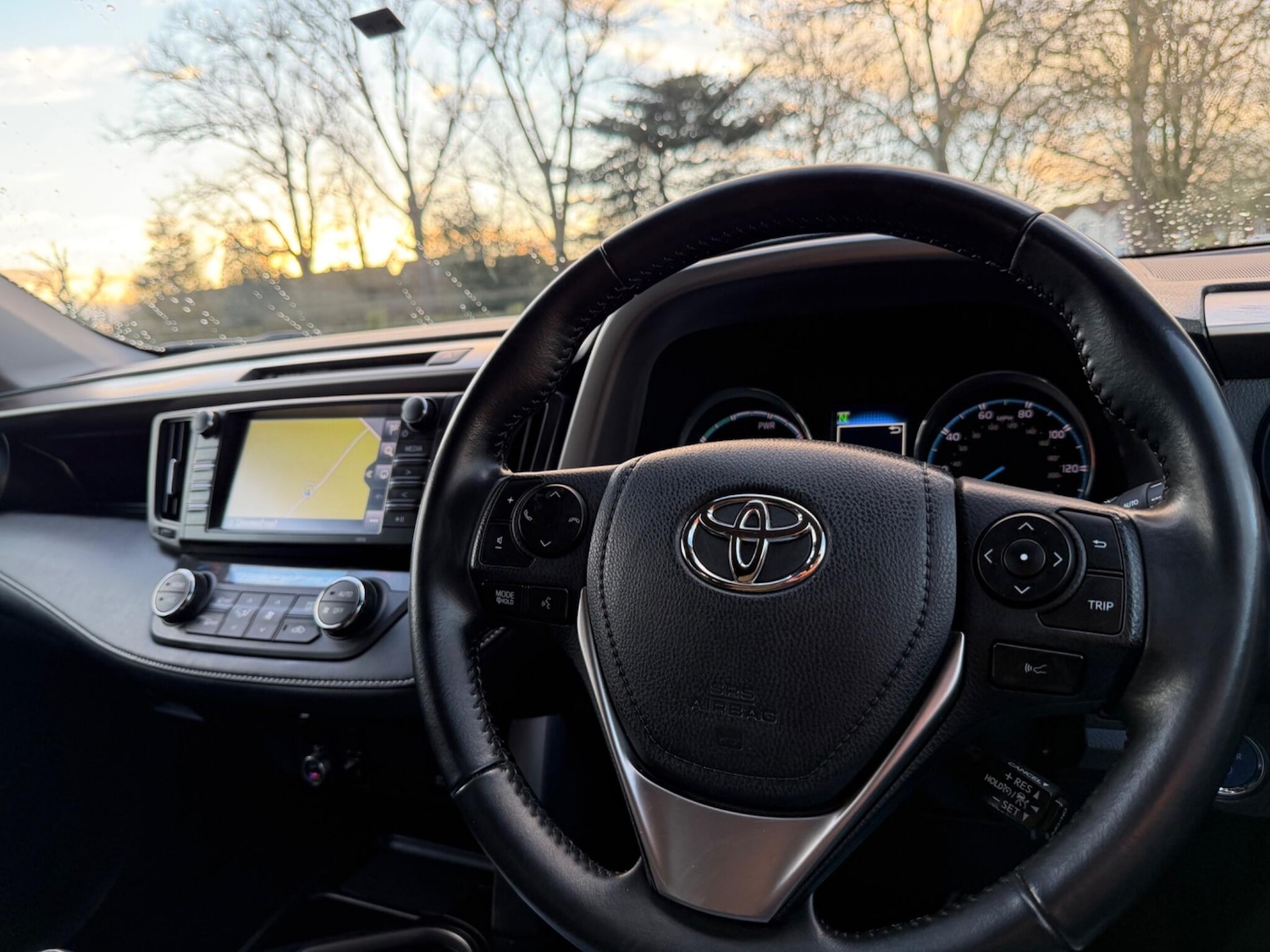 Used Toyota RAV4 2018 for sale - 77565158: Photo 15