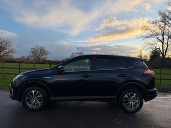 Used Toyota RAV4 2018 for sale - 77565158: Photo
