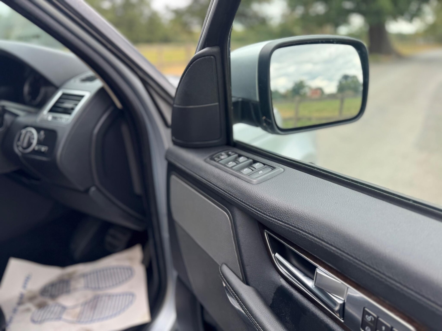 Used Land Rover Range Rover Sport 2010 for sale - 77215873: Photo 11