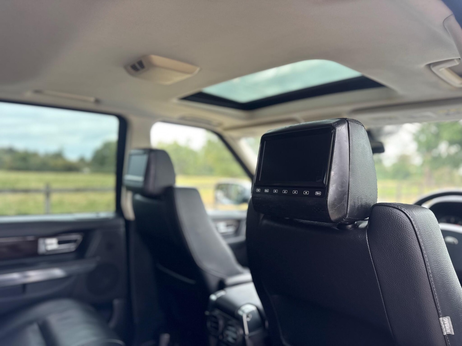 Used Land Rover Range Rover Sport 2010 for sale - 77215873: Photo 19