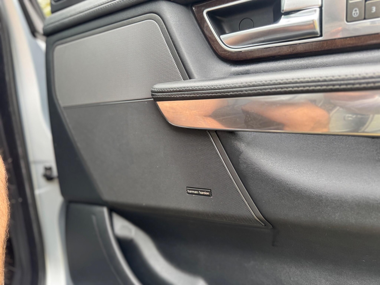 Used Land Rover Range Rover Sport 2010 for sale - 77215873: Photo 21