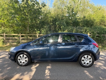 Used Vauxhall Astra 2011 for sale - 79074974: Photo