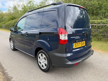Used Ford Transit Courier 2017 for sale - 78585988: Photo