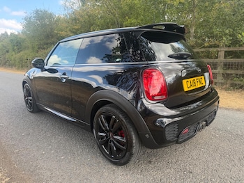 Used MINI Hatch 2018 for sale - 79609764: Photo