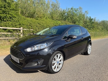 Used Ford Fiesta 2017 for sale - 78684379: Photo
