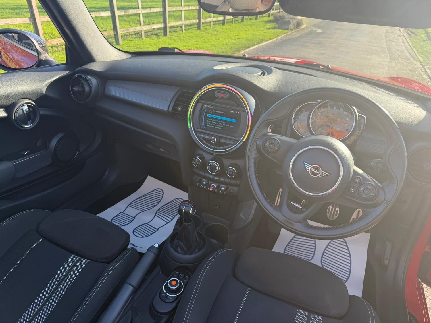 Used MINI Convertible 2019 for sale - 77586091: Photo 10